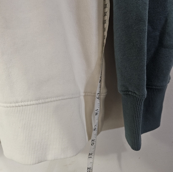 Goodfellow & Co. Men's White and Green Sweater! - Picture 5 of 5